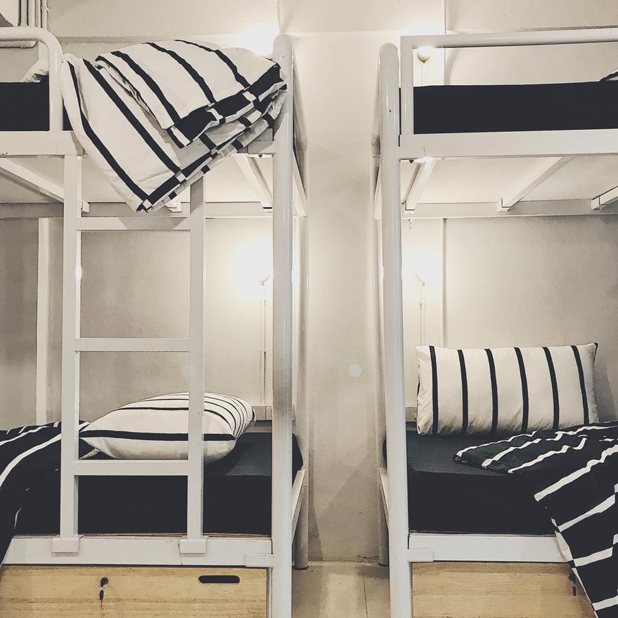 Beige Poshtels + Netflix Pansiyon Bangkok Dış mekan fotoğraf